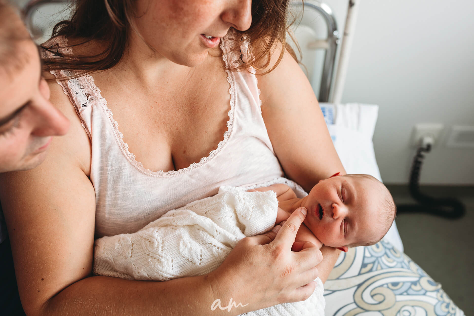 newborn; bebé; fotografía newborn; fotógrafo newborn; fotógrafo newborn madrid; fotógrafo bebés madrid; newborn photographer madrid; madrid newborn photographer; madrid newborn photography; baby photographer madrid; madrid baby photographer; fotografía bebés moralzarzal; fotografía bebés tres cantos; fotógrafo bebés moralzarzal; fotógrafo bebés las rozas; fotógrafo bebés alcobendas; fotógrafo bebés majadahonda; fotógrafo bebés colmenar viejo; fotógrafo bebés collado villalba; fotógrafo bebés la moraleja; fotógrafo bebés las tablas; fotógrafo bebés becerril de la sierra; baby photographer moralzarzal baby photographer tres cantos; baby photographer alcobendas; baby photographer las rozas; baby photographer majadahonda; baby photographer colmenar viejo; baby photographer la moraleja; ambabies; am babies photography; fotografía bebés hospital; fotografo recién nacidos hospital; mis primeras 48 horas; sesión fotos bebés hospital; sesión fotos bebé hospital madrid; sesión fotos recién nacido hospital madrid; madrid hospital newborn photographer; frresh 48 hours newborn session madrid