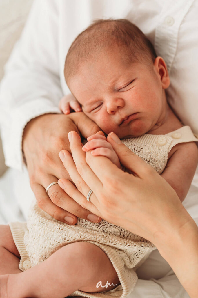 Sesión fotos bebé recién nacido en estudio en Madrid Newborn baby photo session in studio in Madrid
