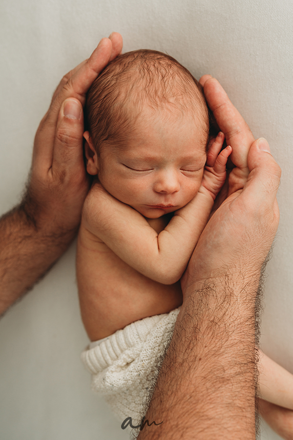 Sesión fotos bebé recién nacido en estudio en Madrid Newborn baby photo session in studio in Madrid Precio sesion newborn madrid